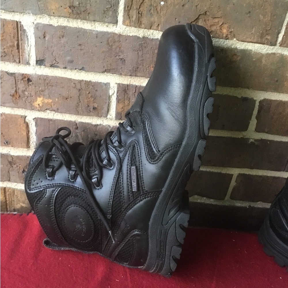 Men's Black Lace-Up Work Boots - Rugged Comfort